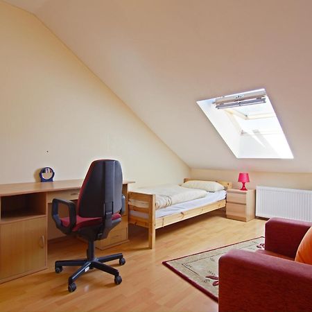Private Rooms Near Exhibition Center Hannover Luaran gambar