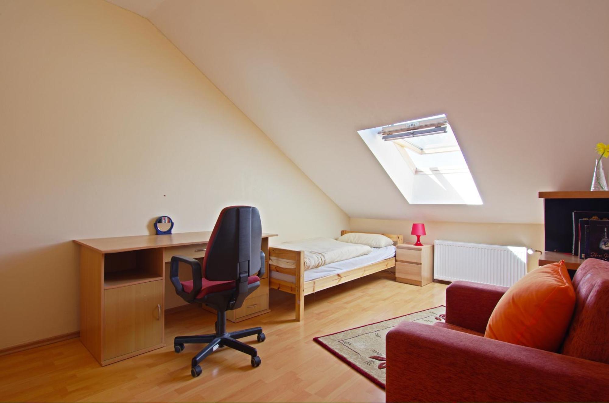 Private Rooms Near Exhibition Center Hannover Luaran gambar