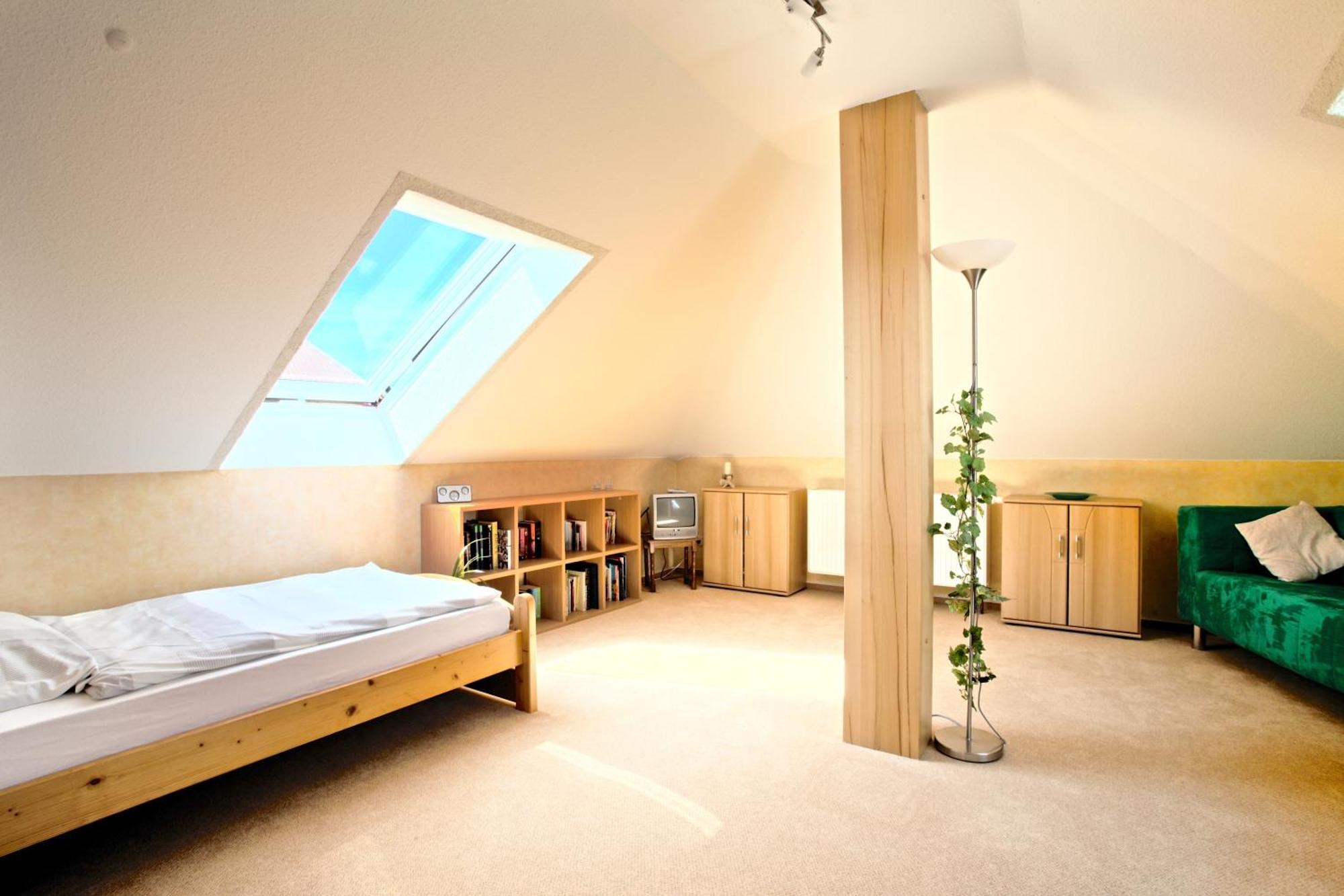 Private Rooms Near Exhibition Center Hannover Luaran gambar