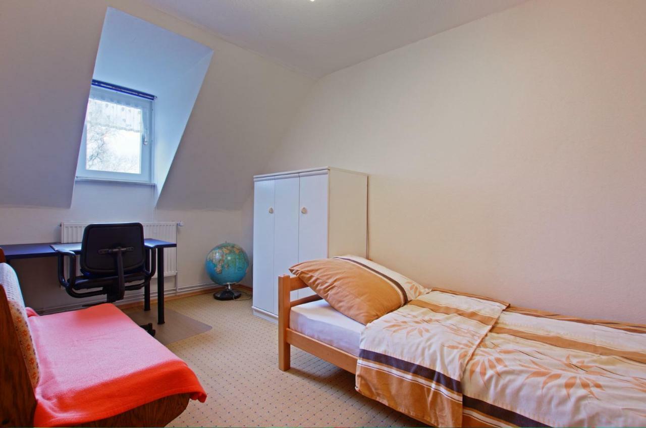 Private Rooms Near Exhibition Center Hannover Luaran gambar